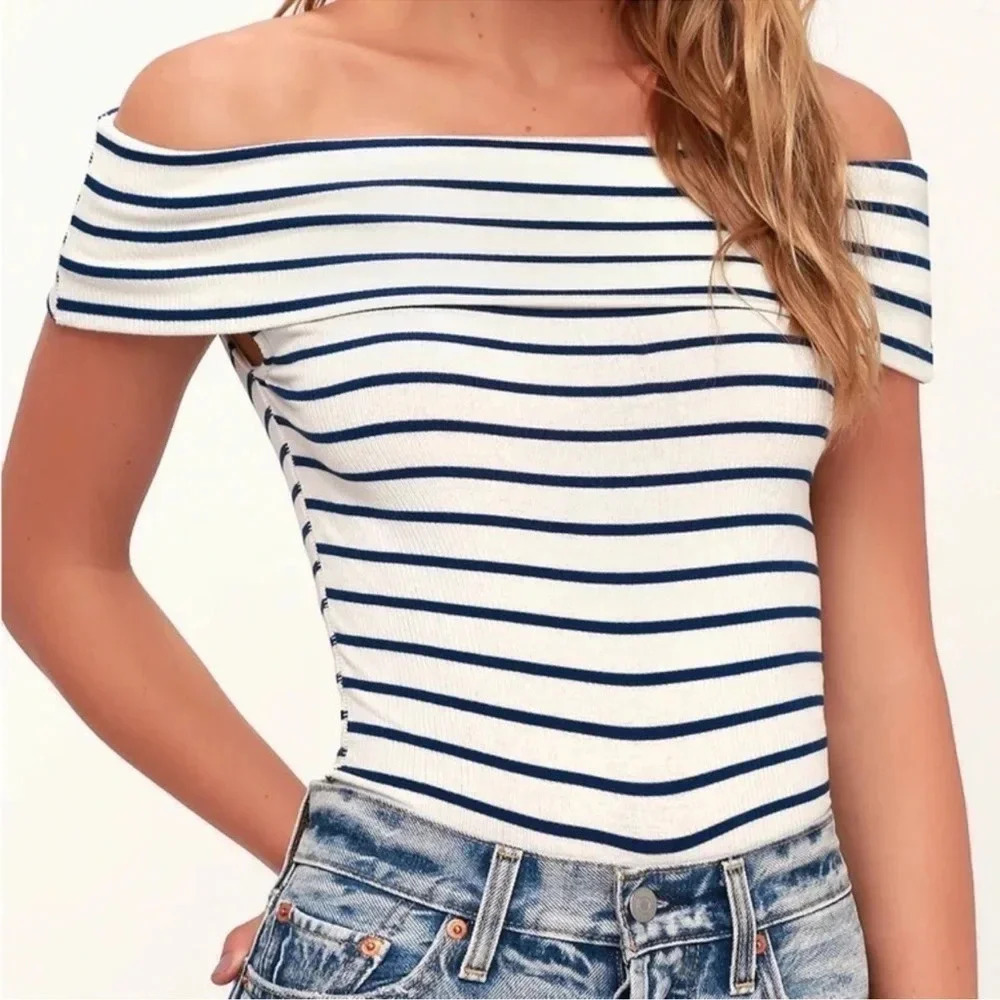 FREE PEOPLE MELBOURNE NAVY AND WHITE OFF SHOULDER TOP SIZE LARGE